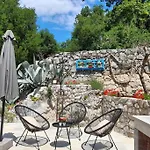 Сasa de vacaciones House - Old Olive