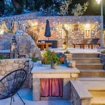 House - Old Olive