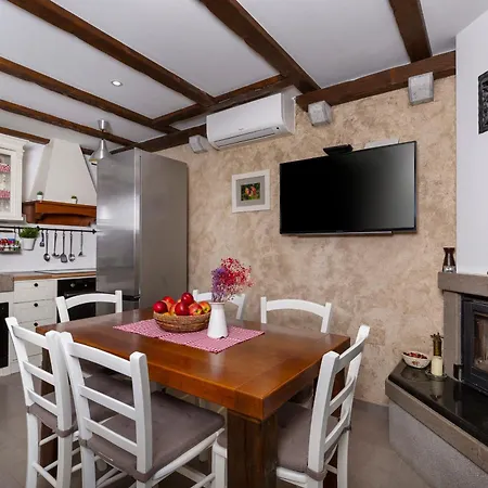 House - Old Olive Holiday home